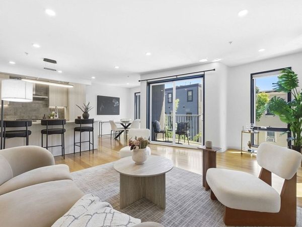 187-191 Condor St, Unit 5, Boston, MA 02128