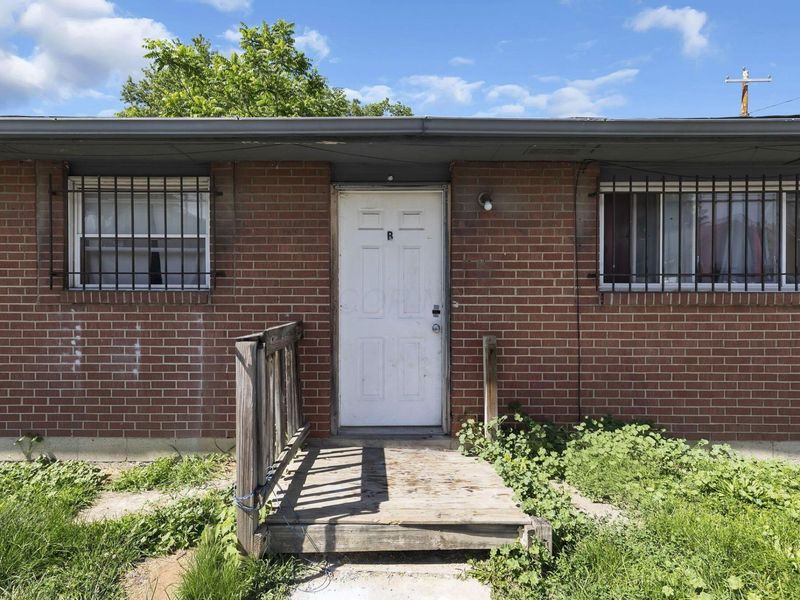 942 N Cassady Avenue, Columbus, OH 43219 Photo 3