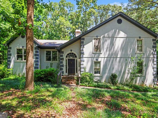 6726 Pin Oak Drive, Douglasville, GA 30135