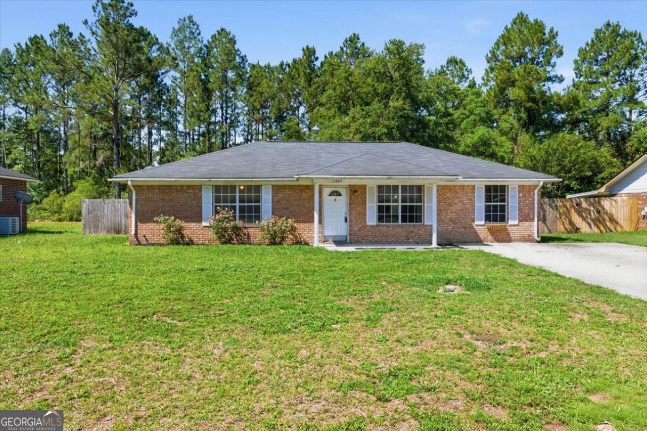 1325 Loblolly Drive, Hinesville, GA 31313 Main Photo