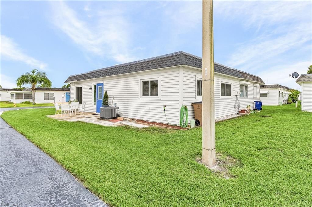 34 Hamlin Ct , Lehigh Acres, FL 33936 Photo