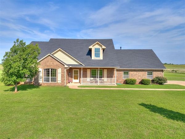 6881 S Pine Street, Guthrie, OK 73044