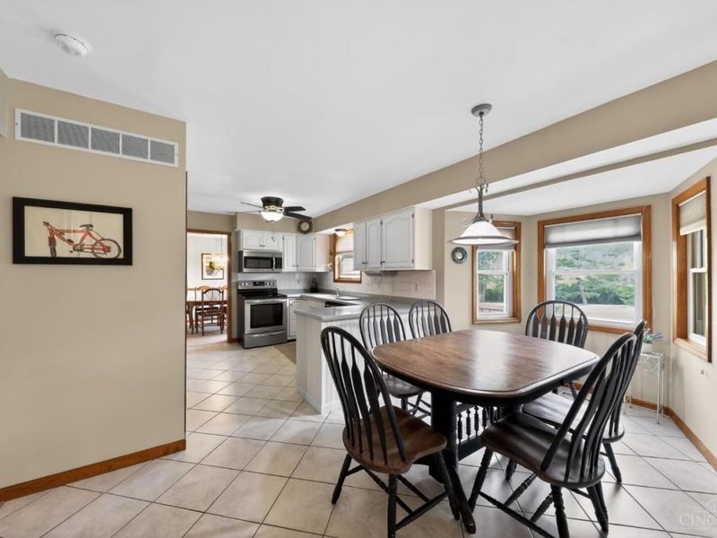 7889 Drawbridge Court, West Chester, OH 45069 Photo 10