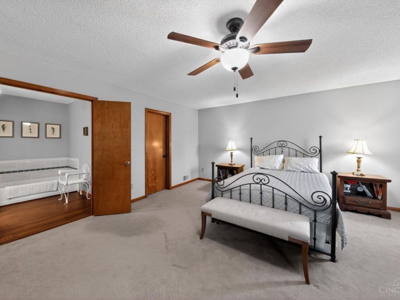 7889 Drawbridge Court, West Chester, OH 45069 Photo 12