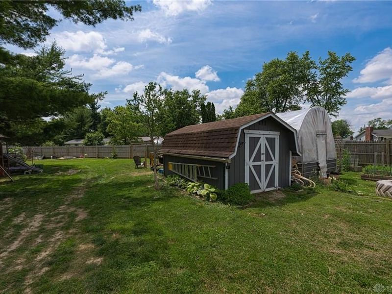 3953 Navajo Trail, Silvercreek Township, OH 45335 Photo 31