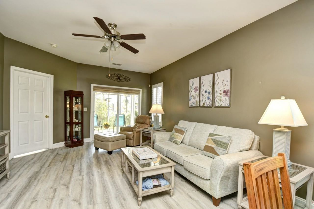 110 Portsmith Dr.  Photo 10