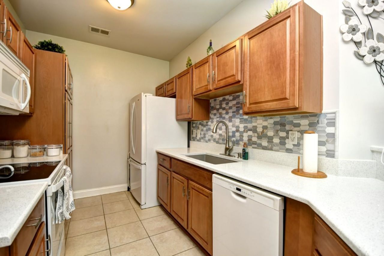 110 Portsmith Dr.  Photo 17