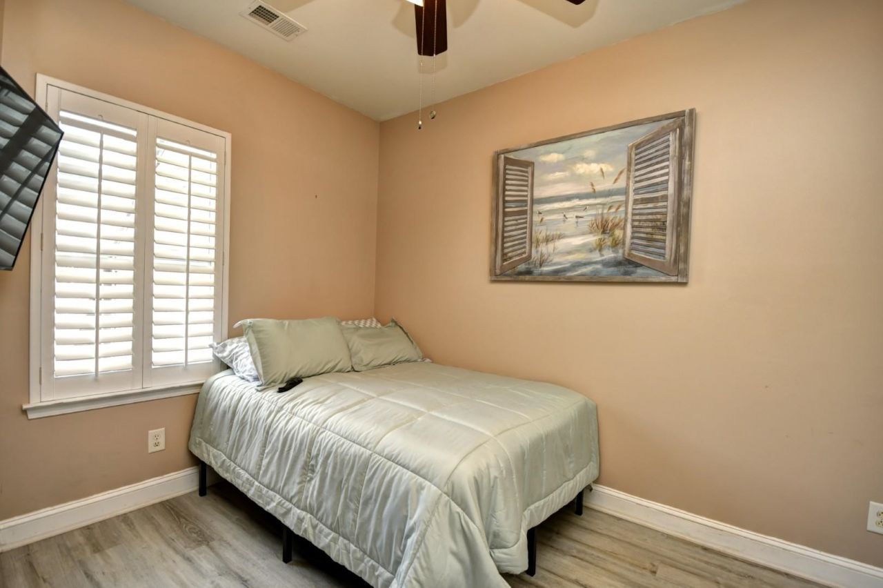 110 Portsmith Dr.  Photo 28