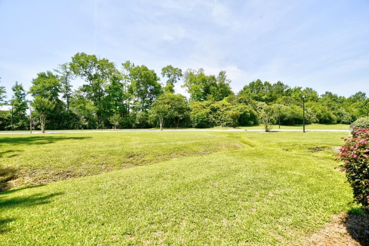 110 Portsmith Dr.  Photo 36