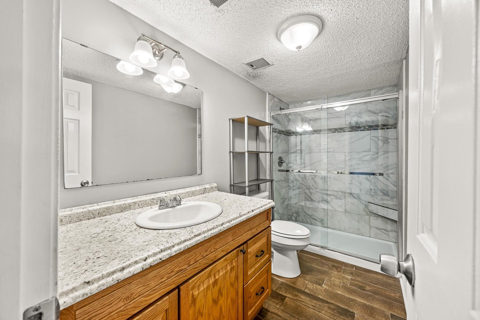 700 Deer Creek Rd.  Photo 22