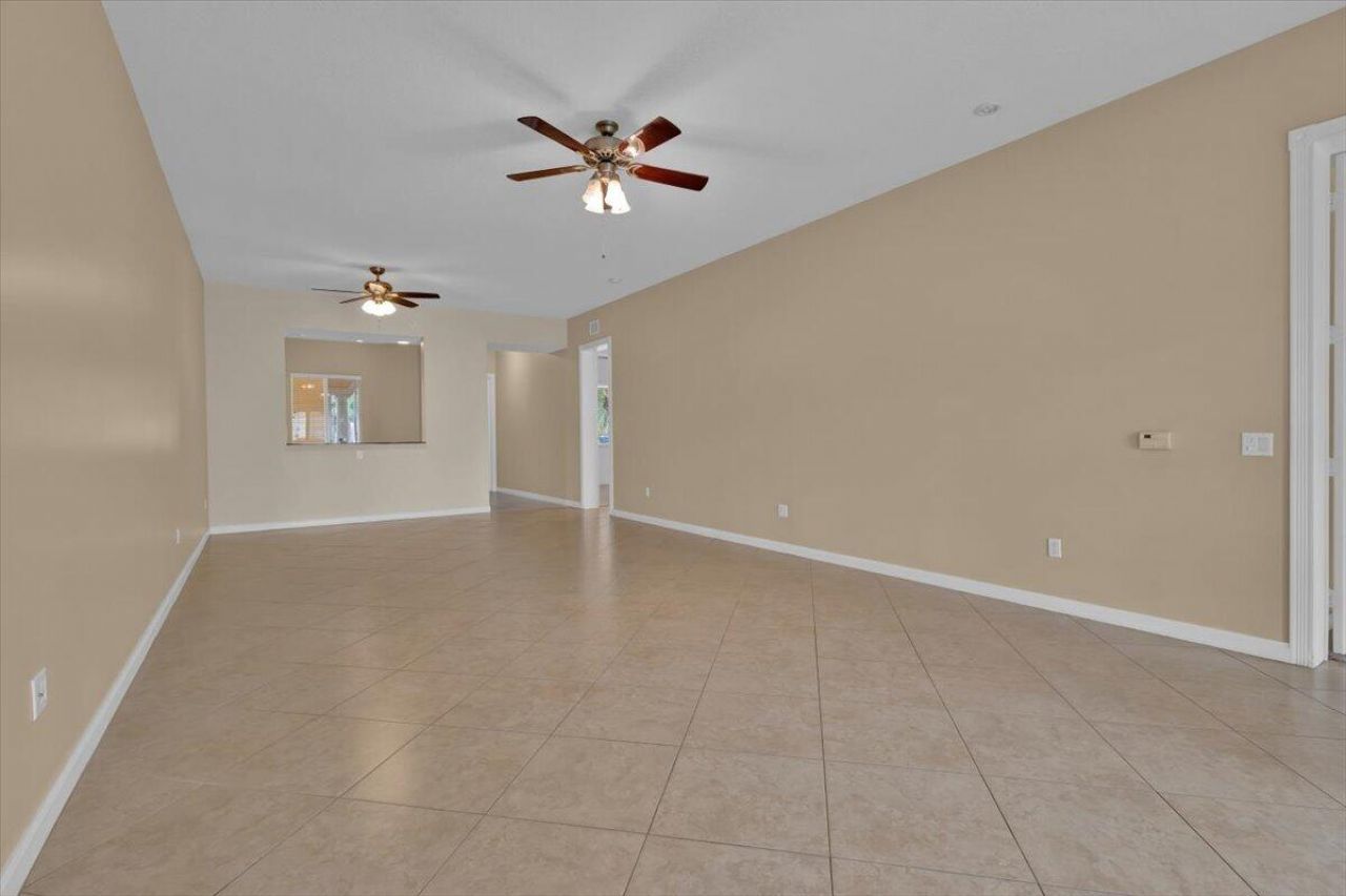 5 E Harbour Isle Dr Drive E, Unit 103, Fort Pierce, FL 34949 Photo