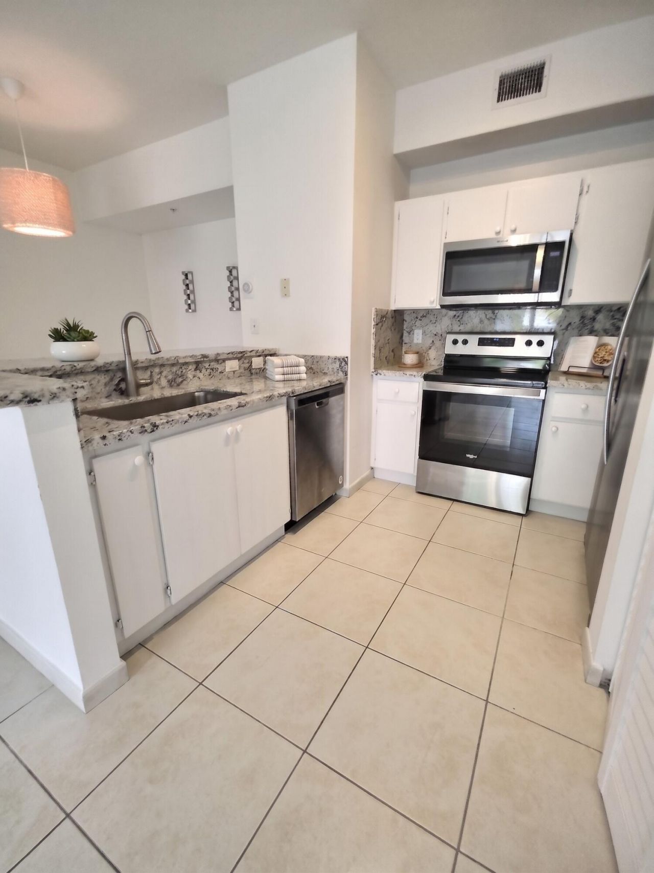 7240 NW 114th Avenue, Unit 304, Doral, FL 33178 Photo