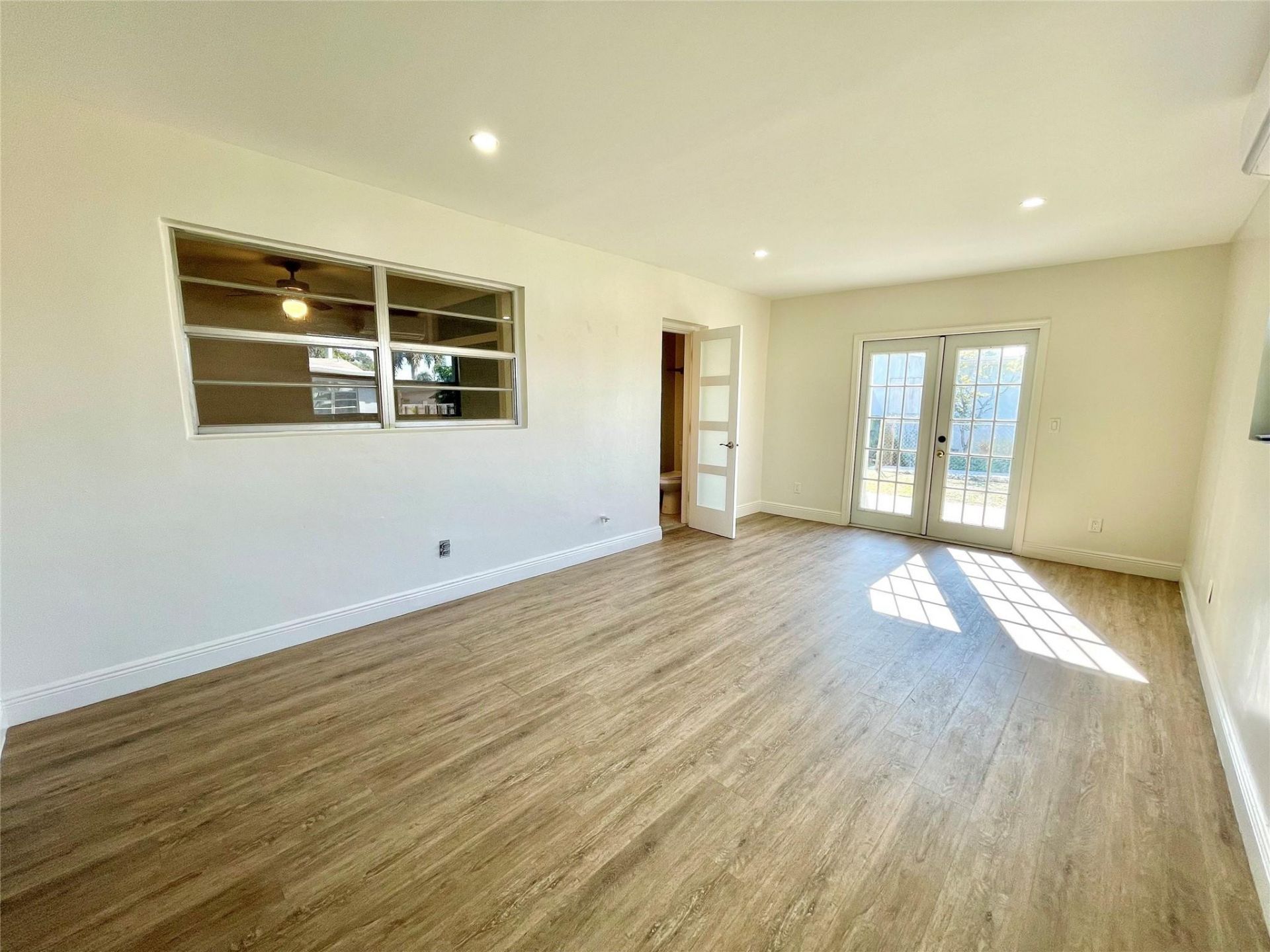 2090 NW 84th Terrace, Pembroke Pines, FL 33024 Photo