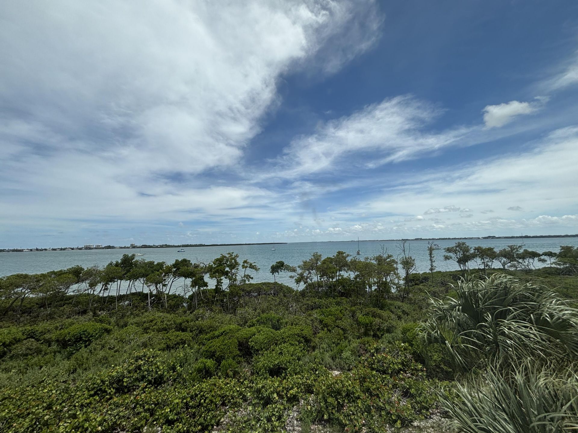 23 Harbour Isle Drive W, Unit 303, Fort Pierce, FL 34949 Photo