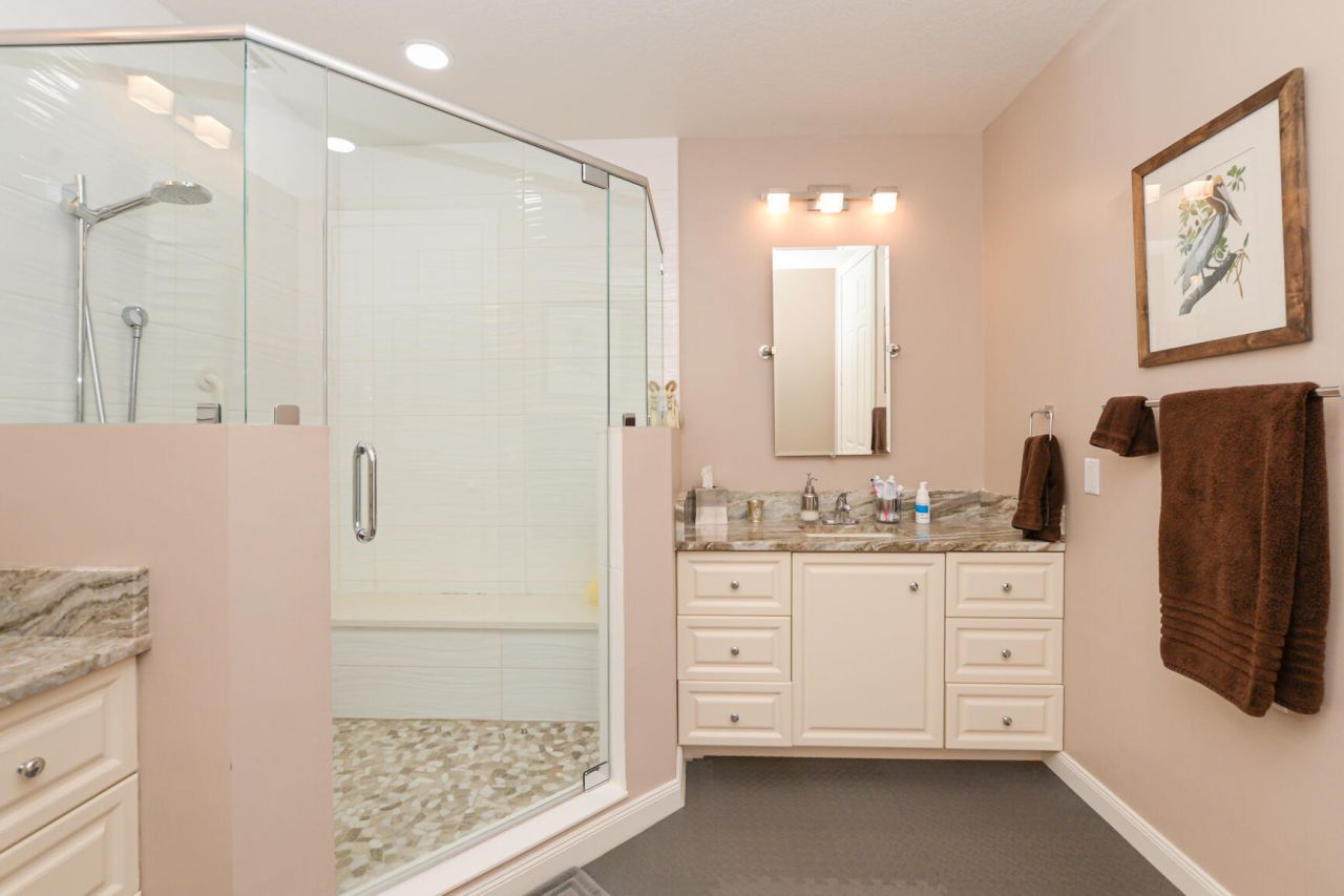 23 Harbour Isle Drive W, Unit 303, Fort Pierce, FL 34949 Photo