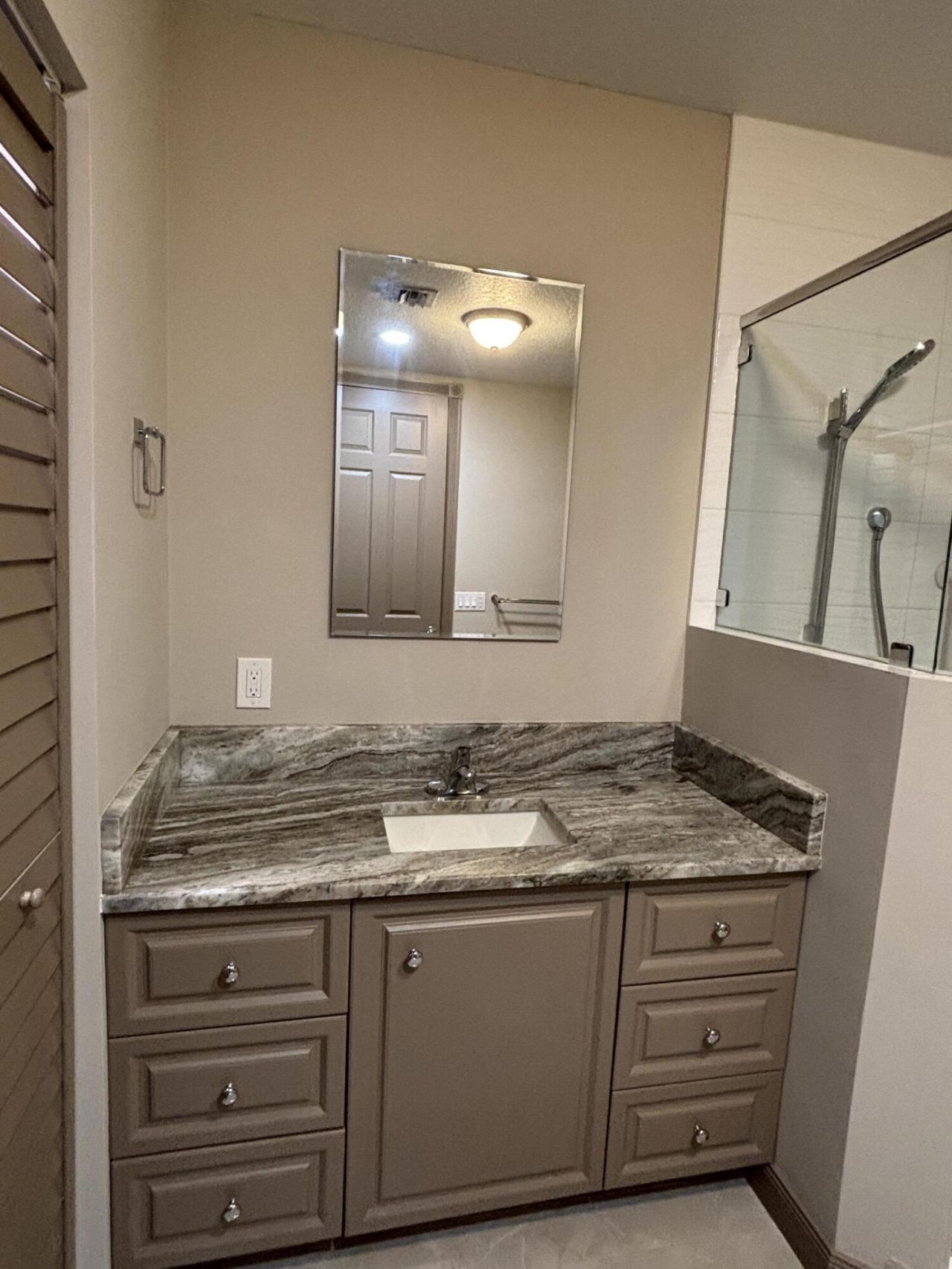 23 Harbour Isle Drive W, Unit 303, Fort Pierce, FL 34949 Photo
