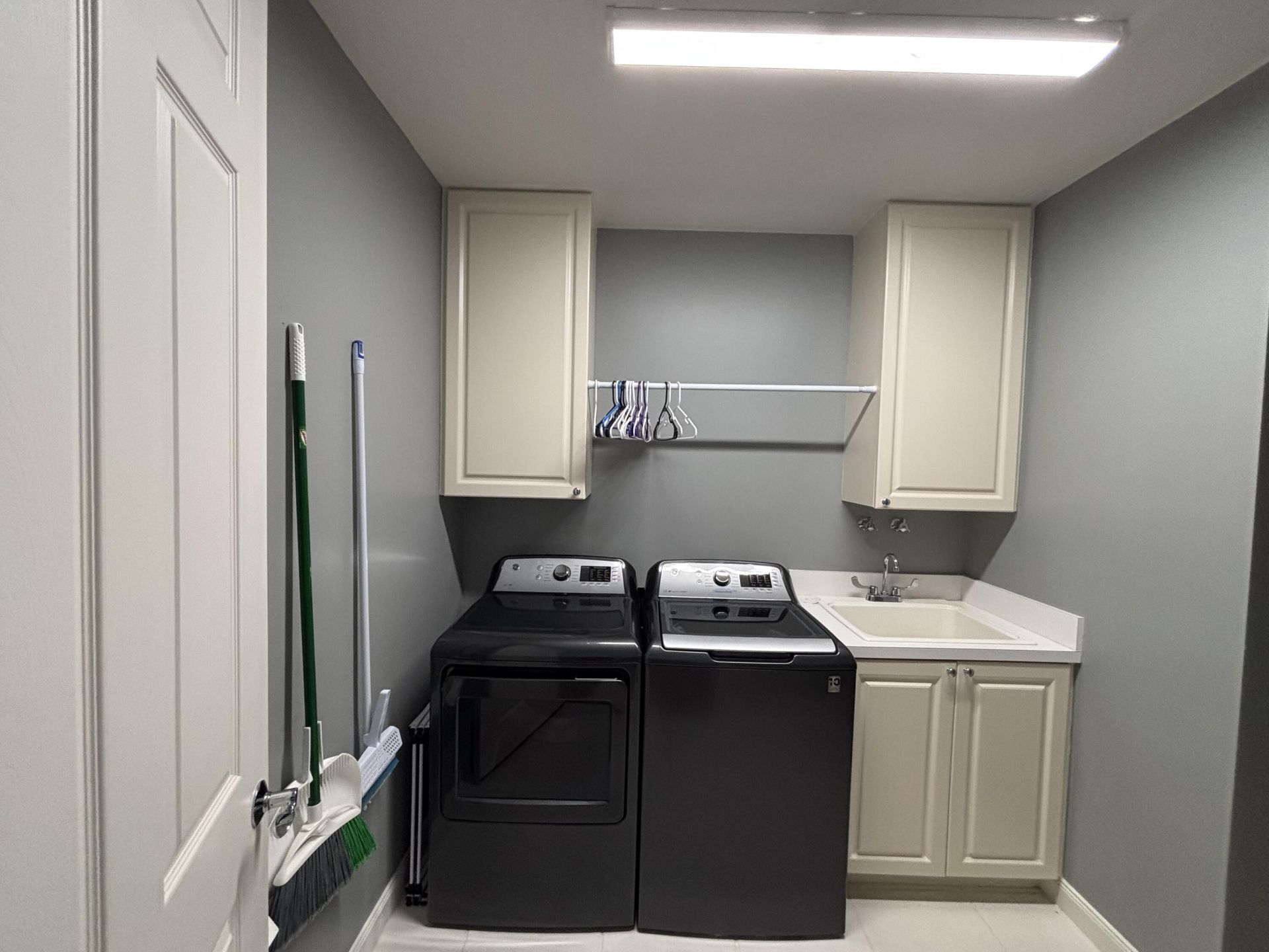23 Harbour Isle Drive W, Unit 303, Fort Pierce, FL 34949 Photo