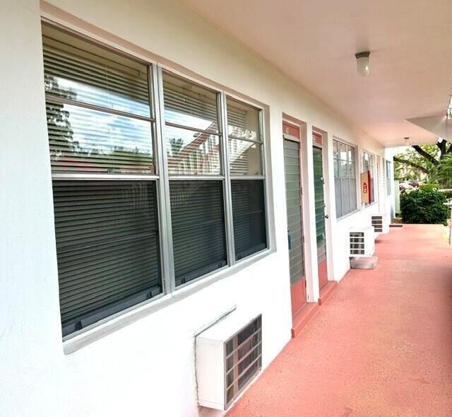 116 Windsor F, West Palm Beach, FL 33417 Photo