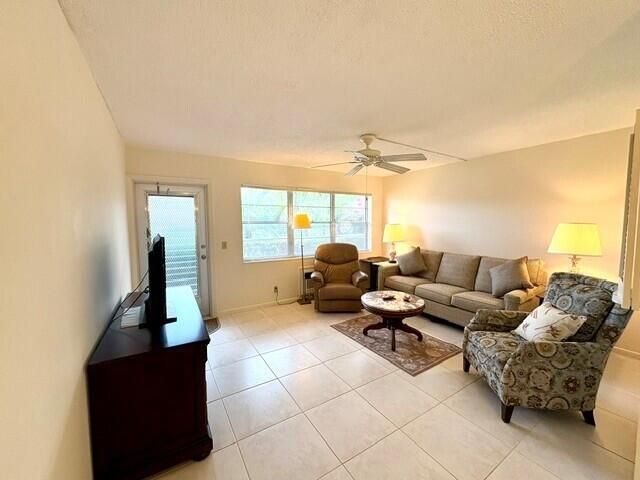 116 Windsor F, West Palm Beach, FL 33417 Photo