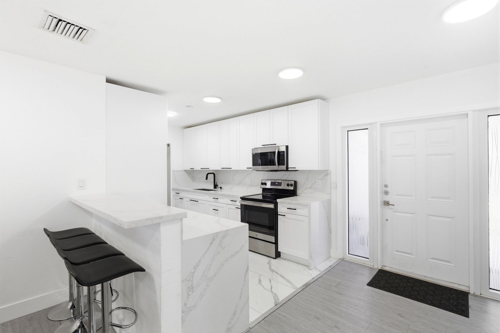 6444 Oak Street, Hollywood, FL 33024 Photo