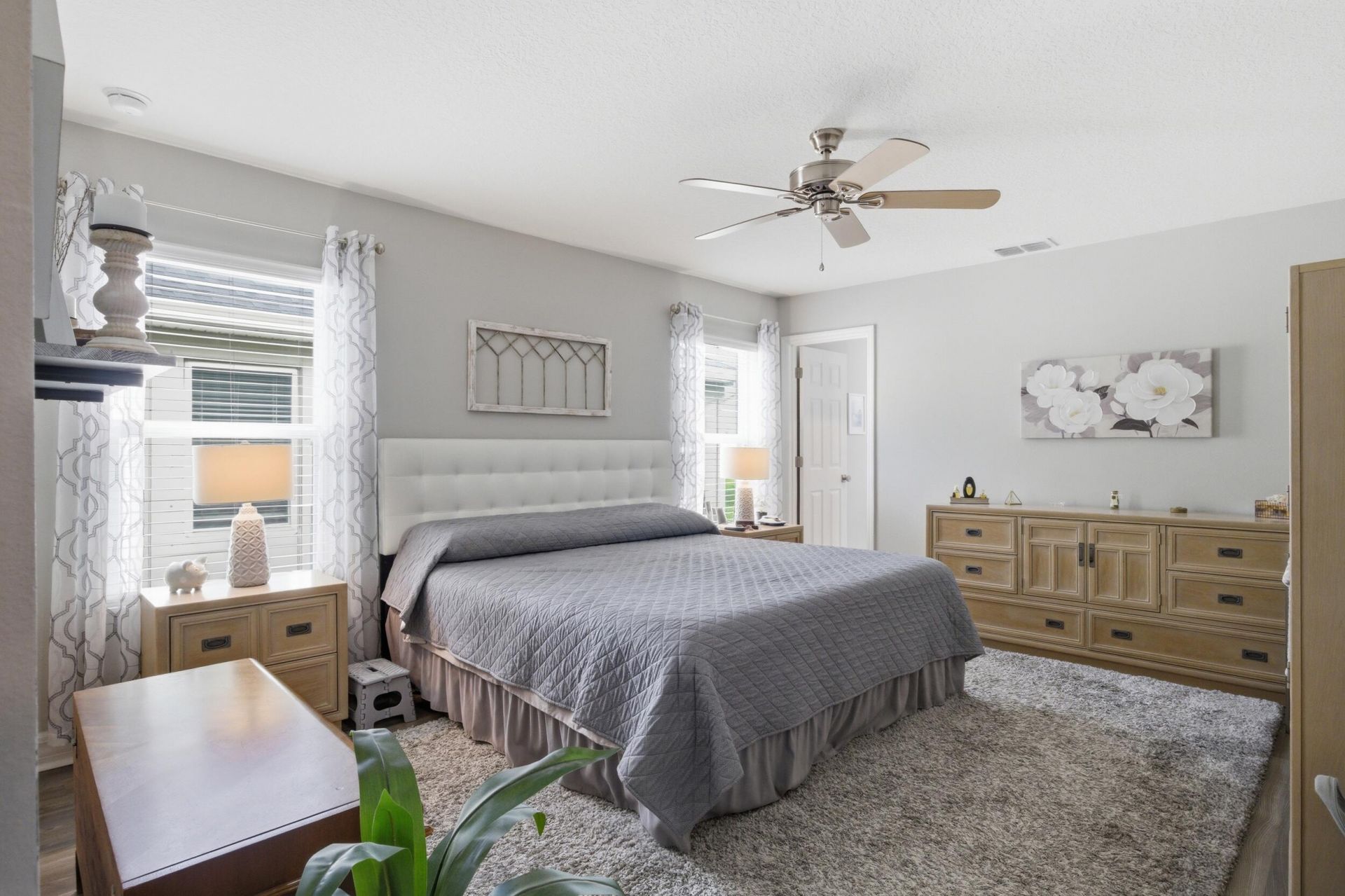 5655 NW Pine Trail Circle, Port Saint Lucie, FL 34983 Photo