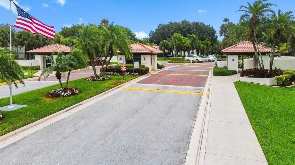 3130 Millwood Terrace, Unit 2110, Boca Raton, FL 33431 Photo