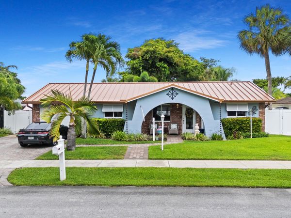 6816 NW 28th Terrace, Fort Lauderdale, FL 33309