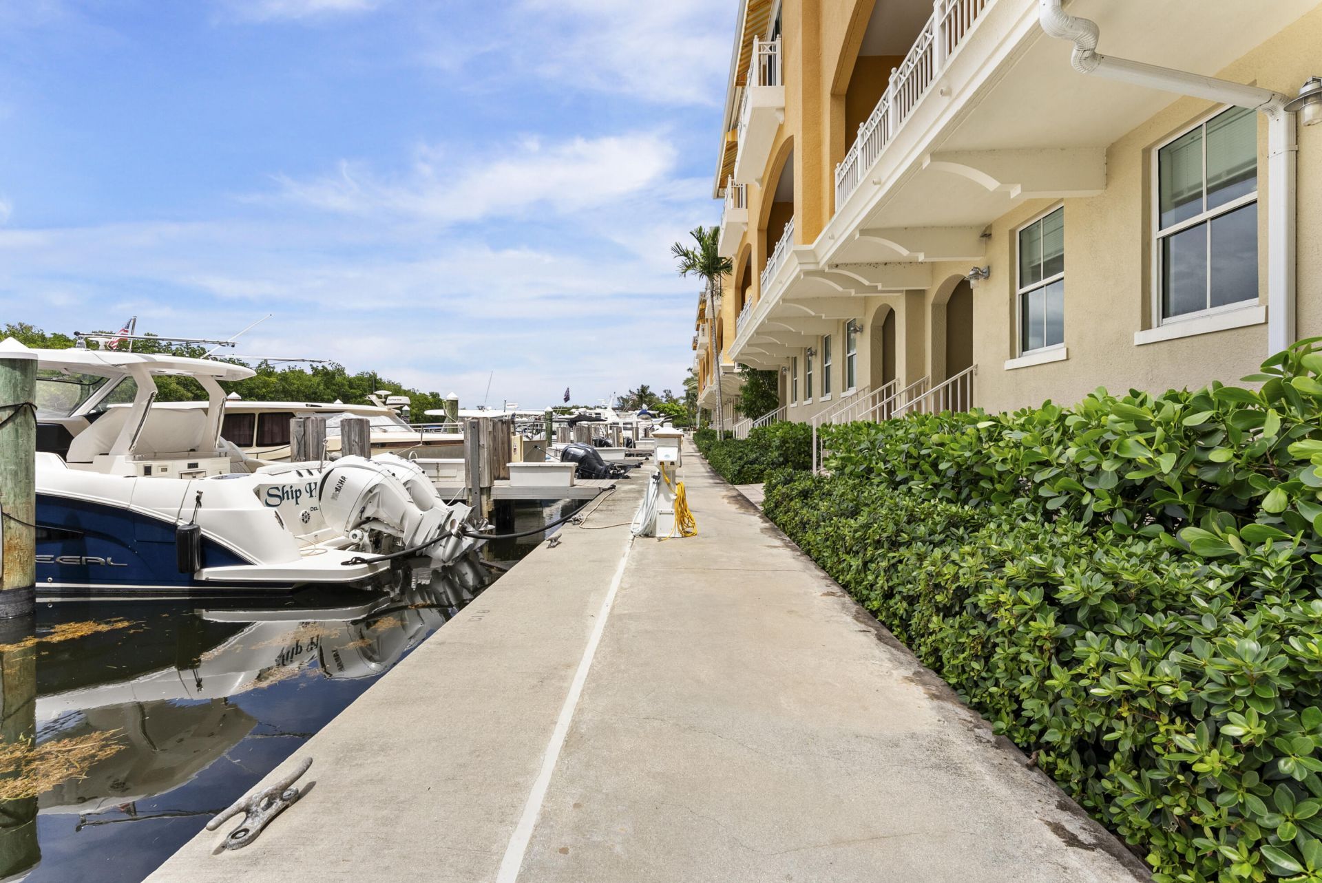 643 Casa Loma Boulevard, Boynton Beach, FL 33435 Photo