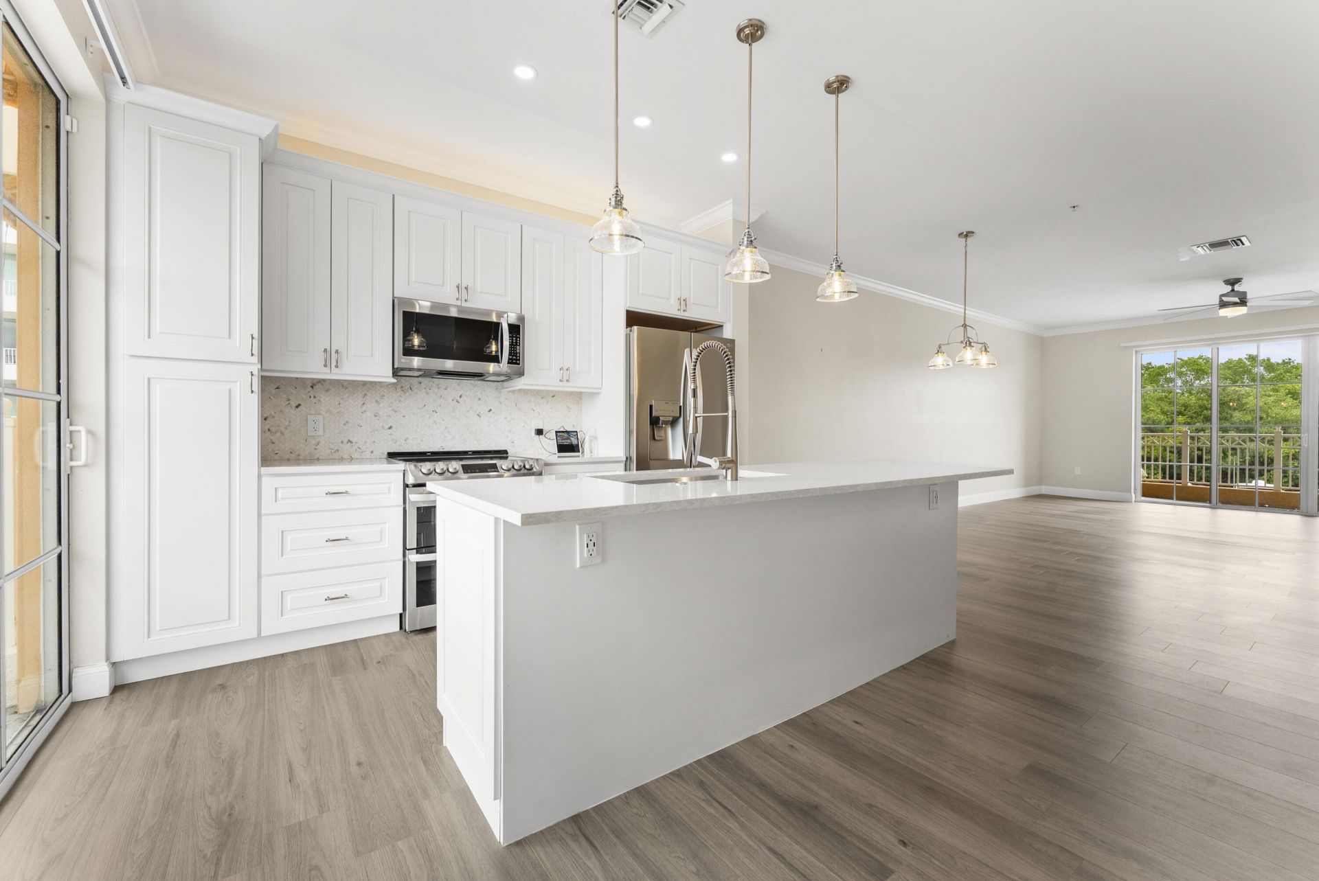 643 Casa Loma Boulevard, Boynton Beach, FL 33435 Photo