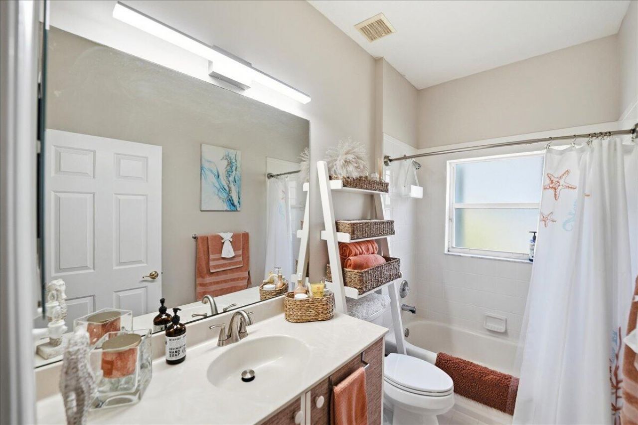 407 NW Granville Street, Port Saint Lucie, FL 34986 Photo