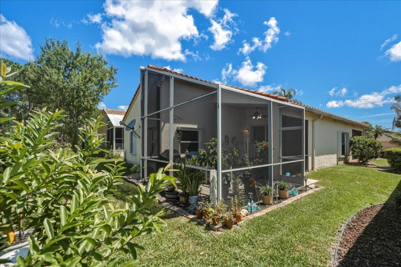 407 NW Granville Street, Port Saint Lucie, FL 34986 Photo