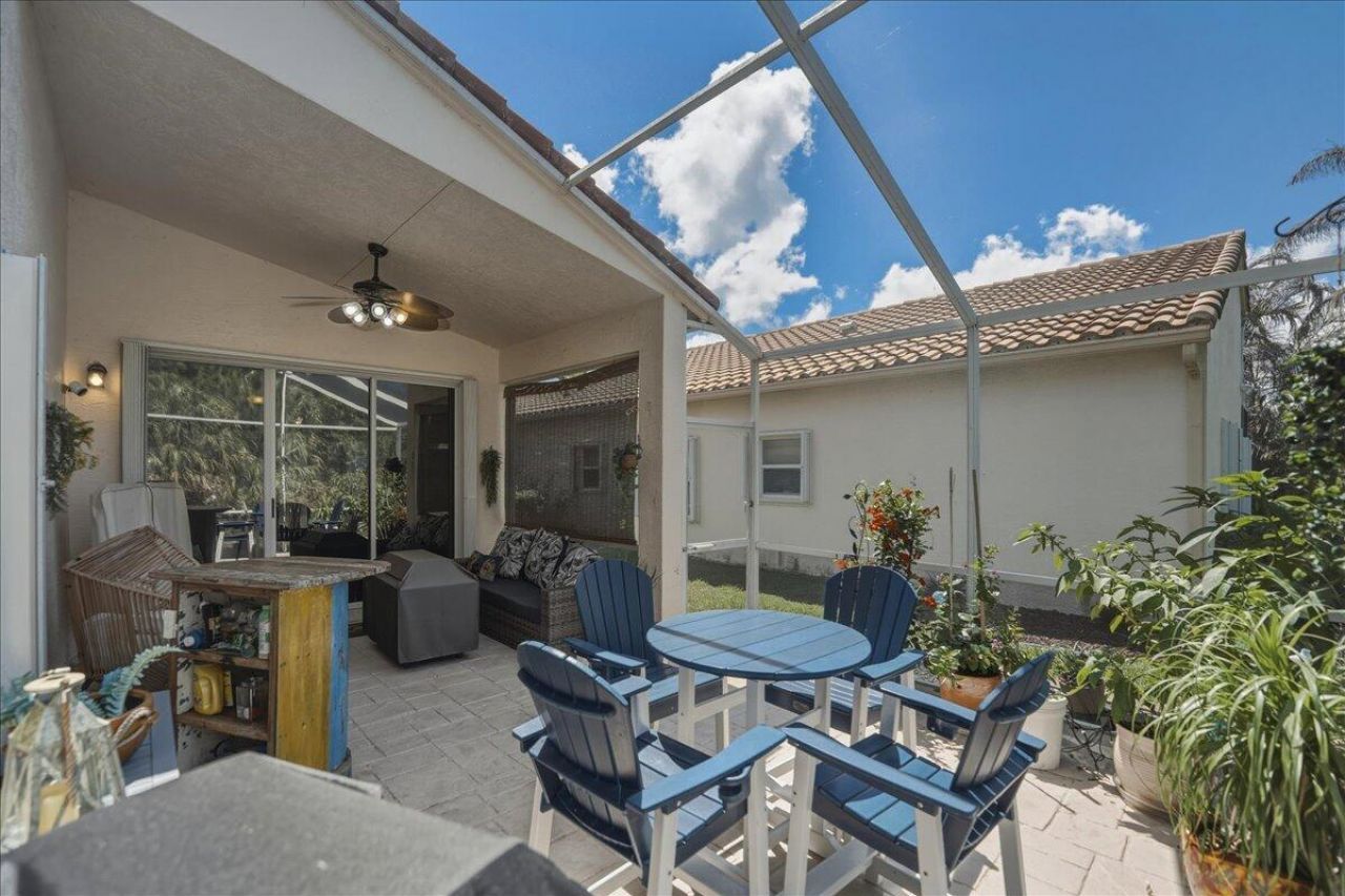 407 NW Granville Street, Port Saint Lucie, FL 34986 Photo