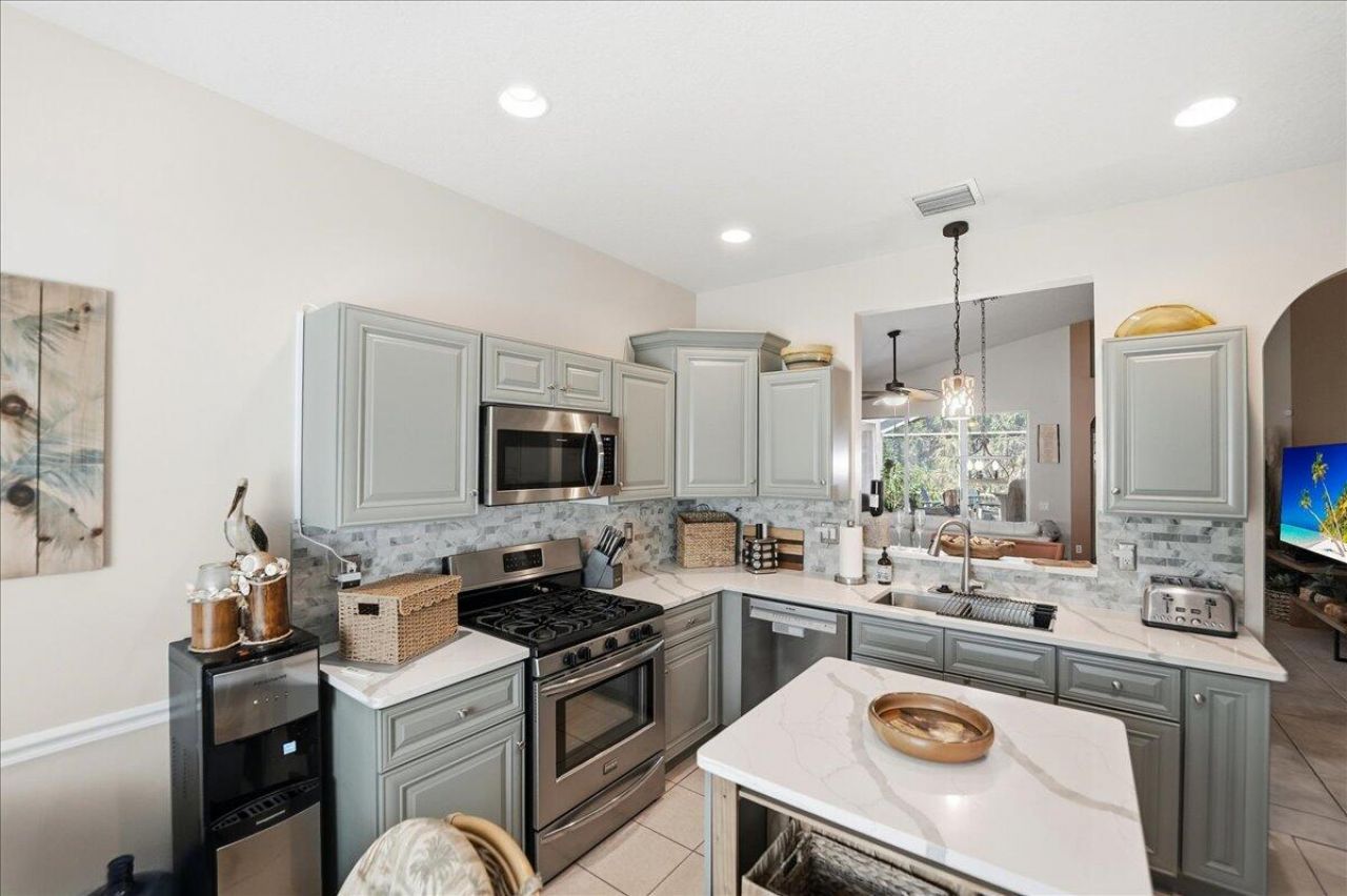 407 NW Granville Street, Port Saint Lucie, FL 34986 Photo