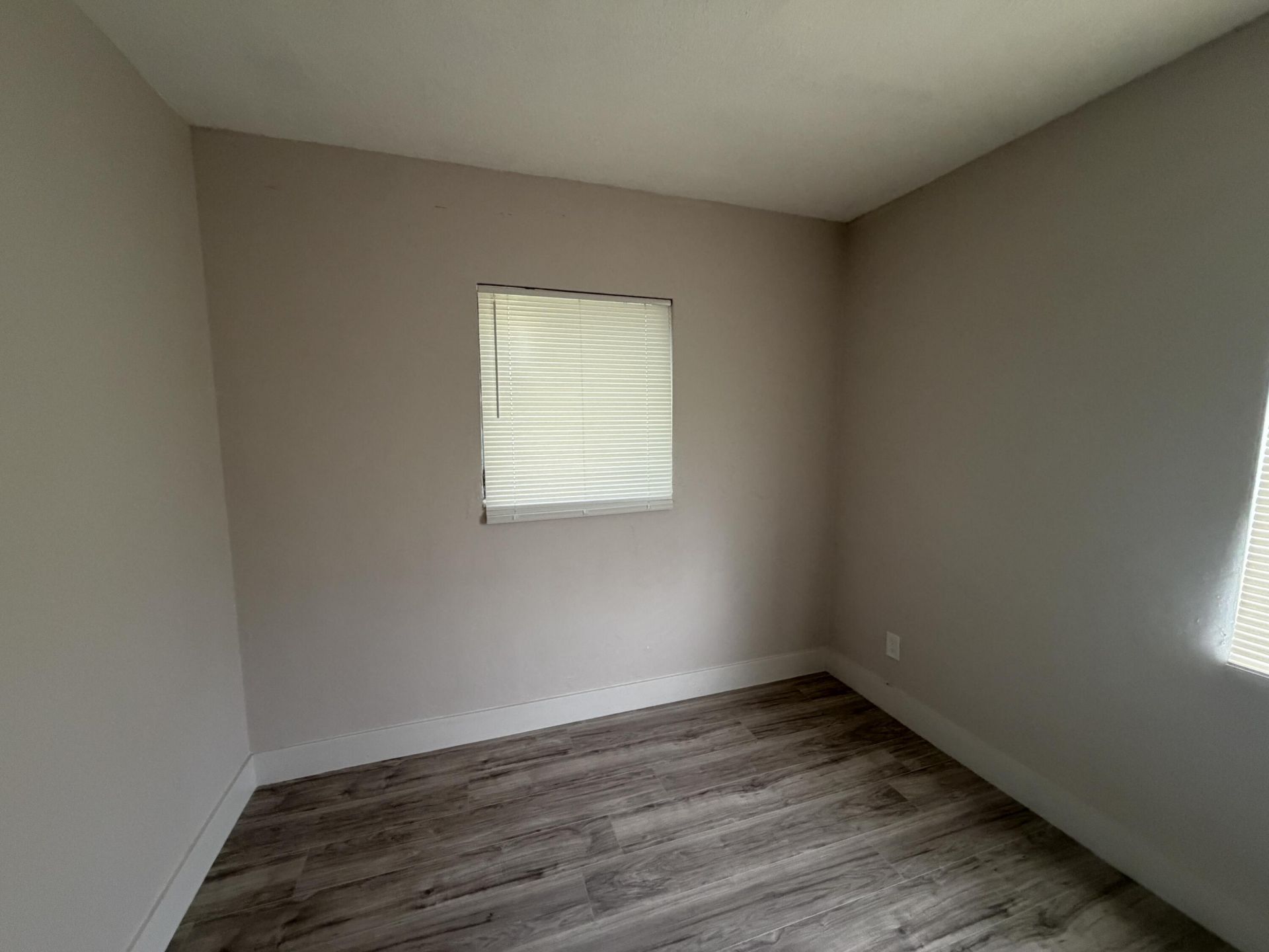 1437 NW 10th Place, Fort Lauderdale, FL 33311 Photo
