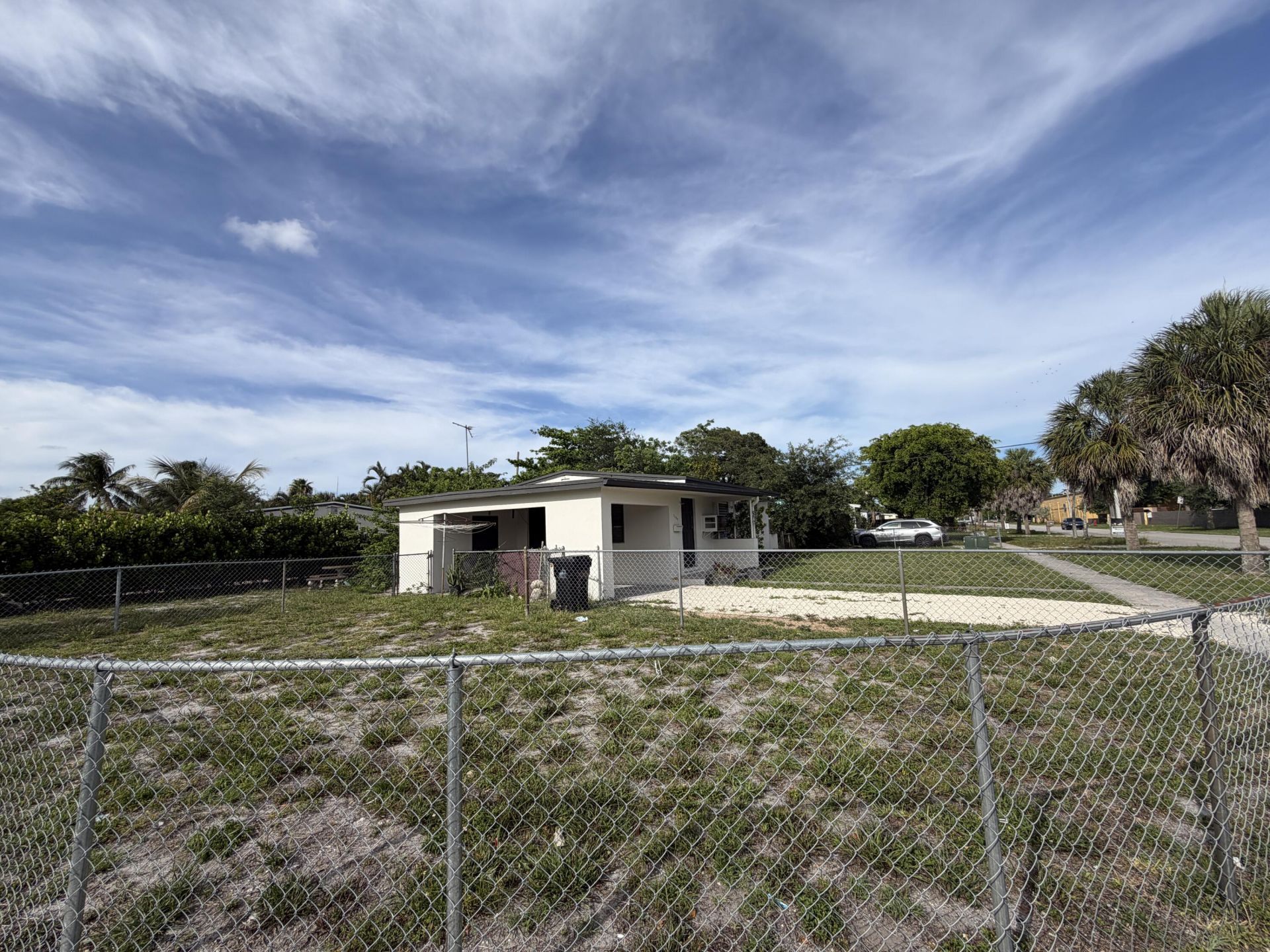 1437 NW 10th Place, Fort Lauderdale, FL 33311 Photo