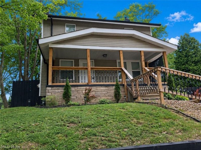 718 Easter Avenue, Akron, OH 44307 Photo 1