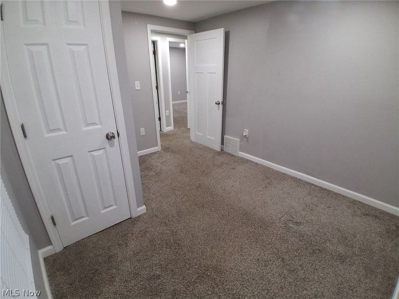 718 Easter Avenue, Akron, OH 44307 Photo 30