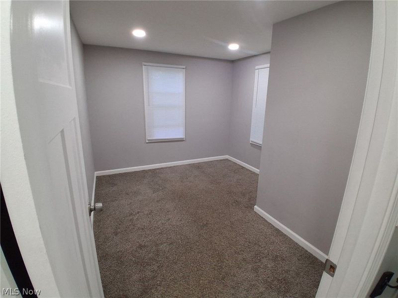 718 Easter Avenue, Akron, OH 44307 Photo 35