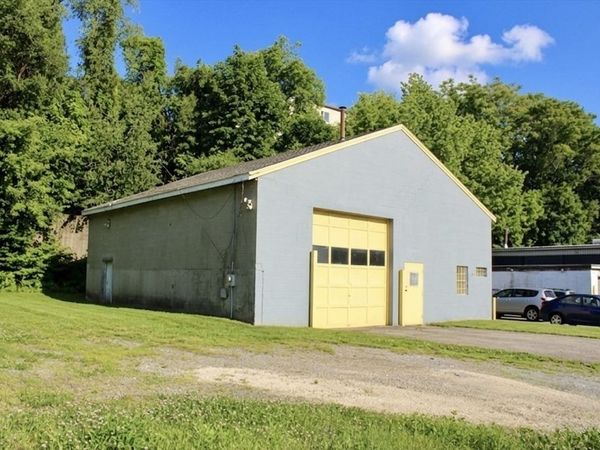456 Franklin St, Worcester, MA 01604