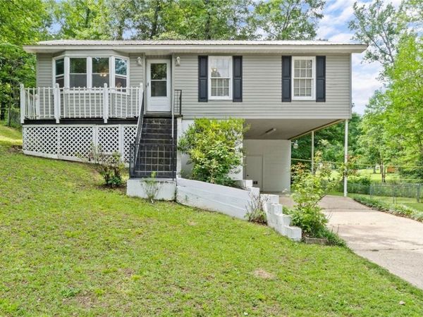 2703 Colonial Drive NE, Tuscaloosa, AL 35404