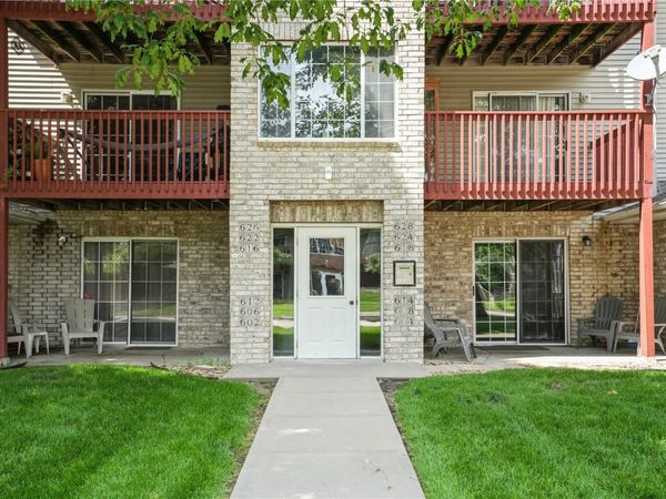 612 Kimberlite St , Tiffin, IA 52340