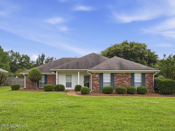 723 Trip Drive, Brandon, MS 39042
