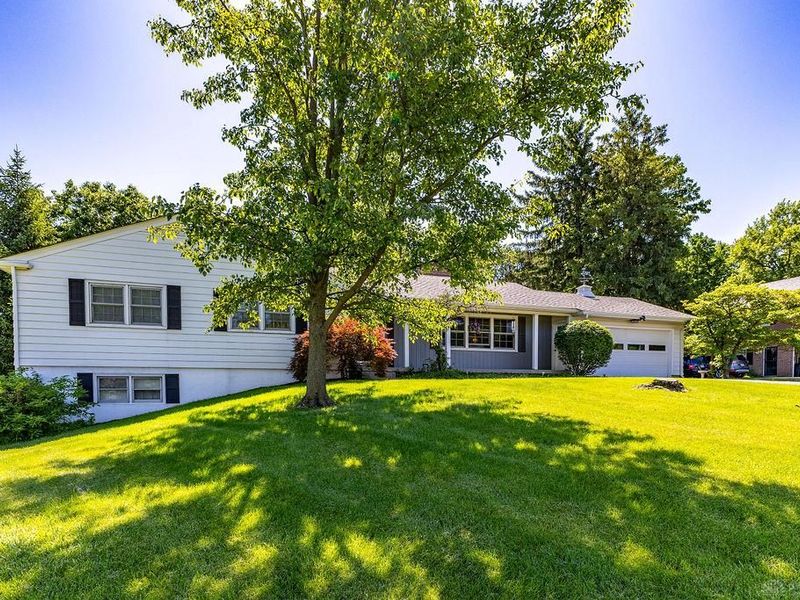1611 Schirm Drive, Middletown, OH 45042 Photo 2