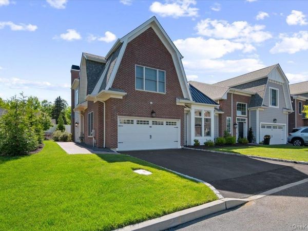 238 Coach Drive, Unit 56, Woodbury, NY 11542