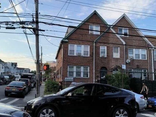 79-01 45 Avenue , Elmhurst, NY 11373