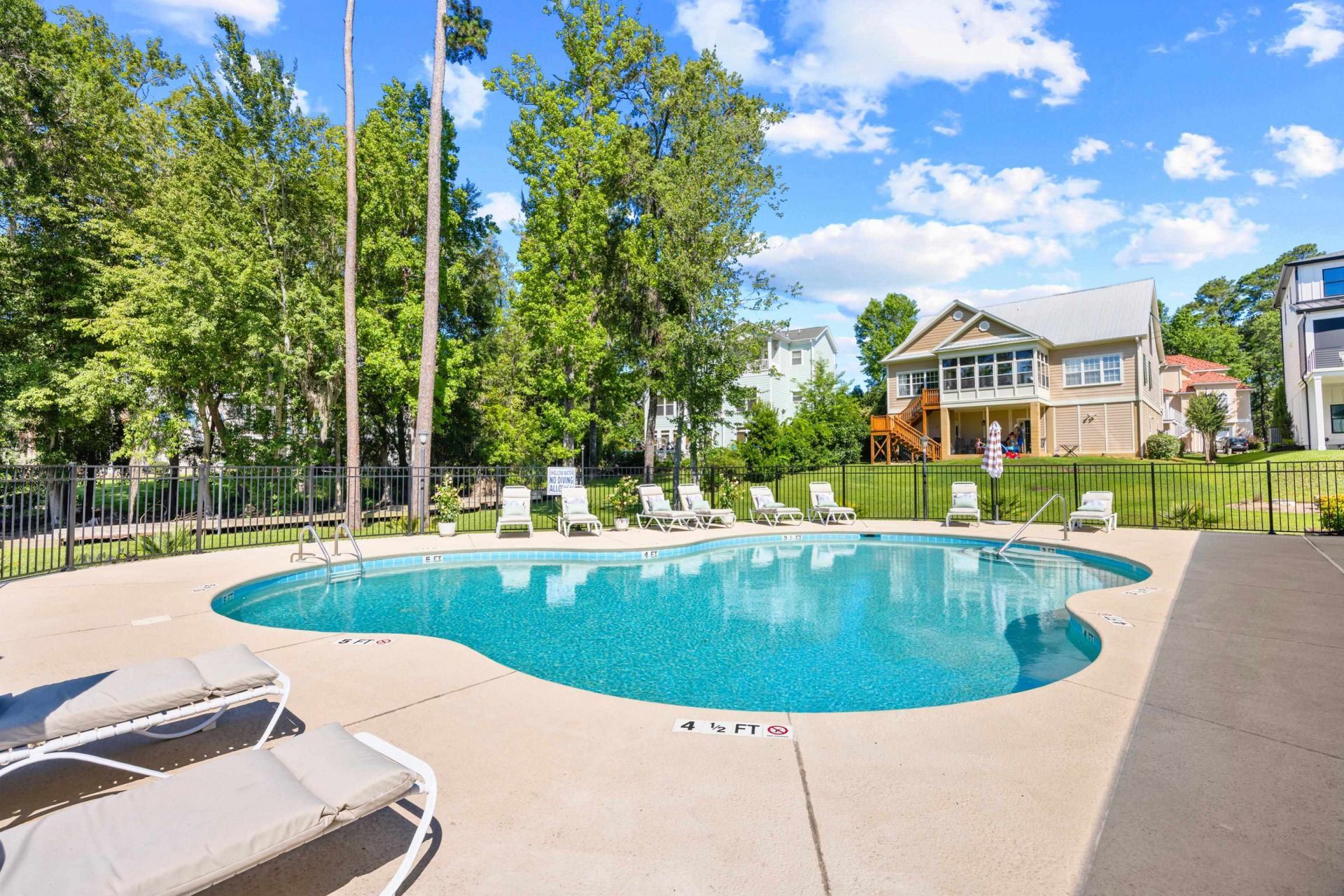 100 Harbor Oaks Dr.  Photo 10
