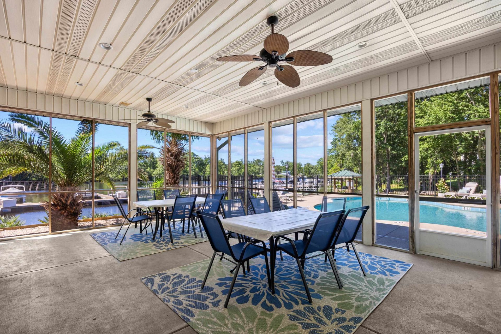 100 Harbor Oaks Dr.  Photo 16