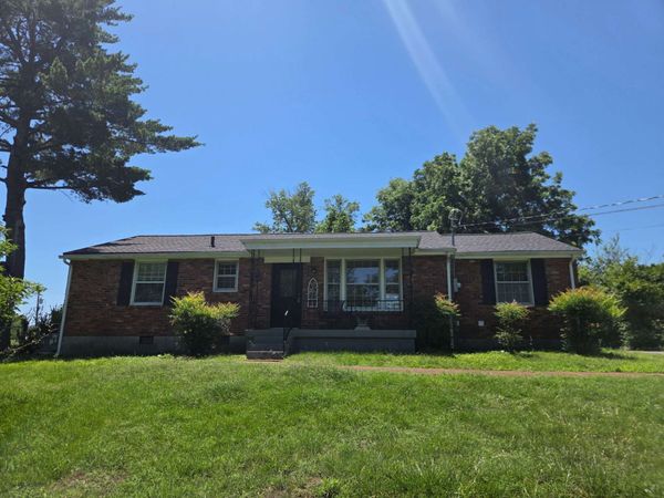 218 Walcott Dr , Nashville, TN 37214