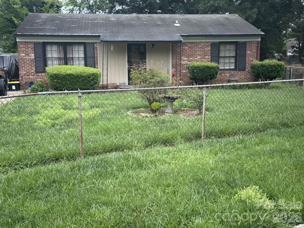 3512 otwell Court , Charlotte, NC 28216