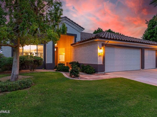 897 W EBONY Drive, Chandler, AZ 85248